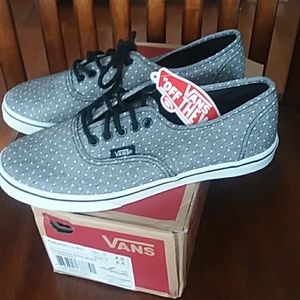 Vans lo pro NWT chambray 5.5 shoes